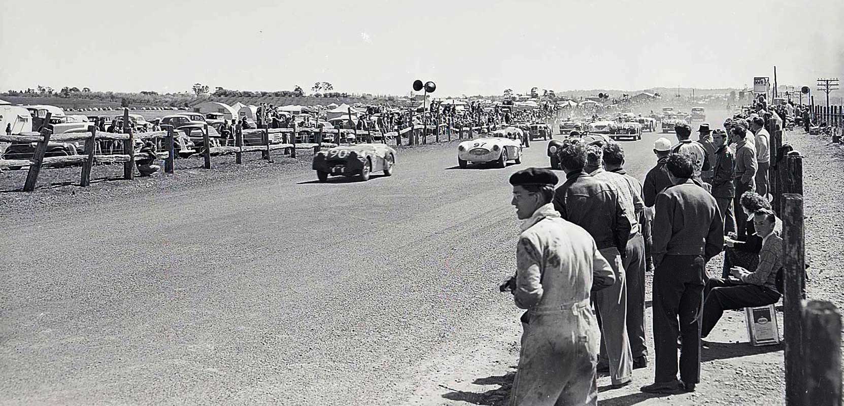 Start of Sports car scratch with Manning's TR2 and-Shmith's Healeyup front,October 1955